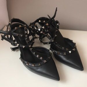 ‼️SALE‼️Valentino rockstud pointed toe pump